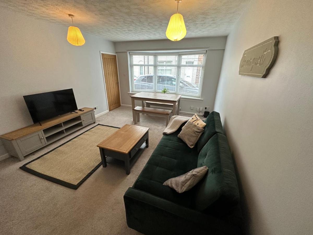 Cosy, 2 Bedroom Cottage In Guisborough Town Centre 외부 사진